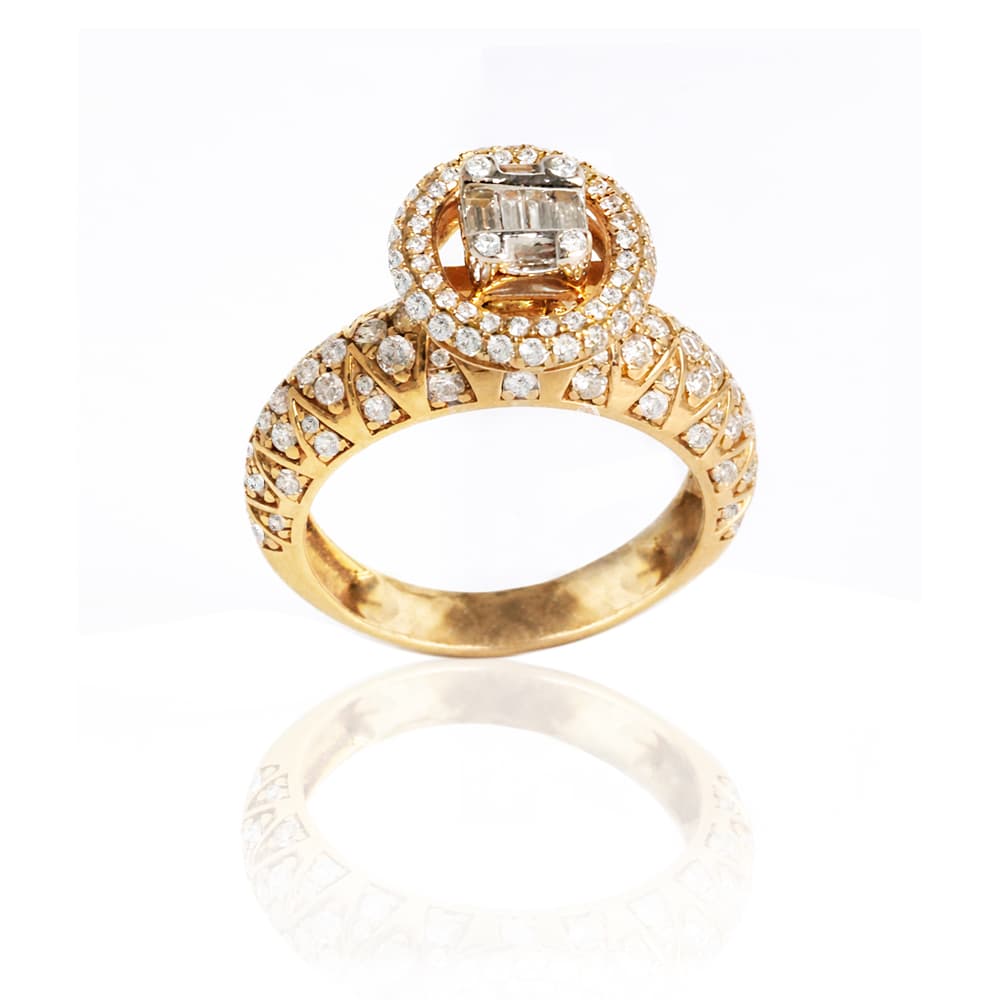 Royal Diamond Ring
